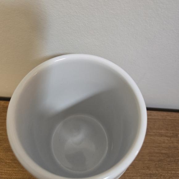 Pampered Chef White and Gray Ceramic Egg Cooker - Picture 3 of 5